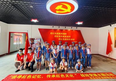 做新時(shí)代好少年 田頭社區(qū)組織青少年參觀主題教育館