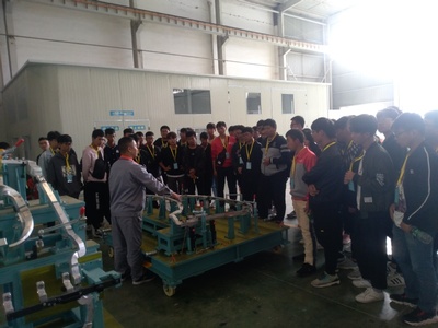 機械工程學院組織2019級機械專業學生赴安徽尚展模具工業認知見習
