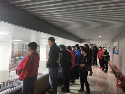 龍潭北里社區組織參觀現代化工廠 感受工商業發展變化