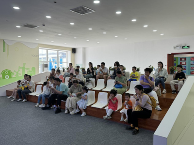 蘇州校區分工會舉辦迎接“六·一”國際兒童節--走進蘇州伊利牛奶工廠活動